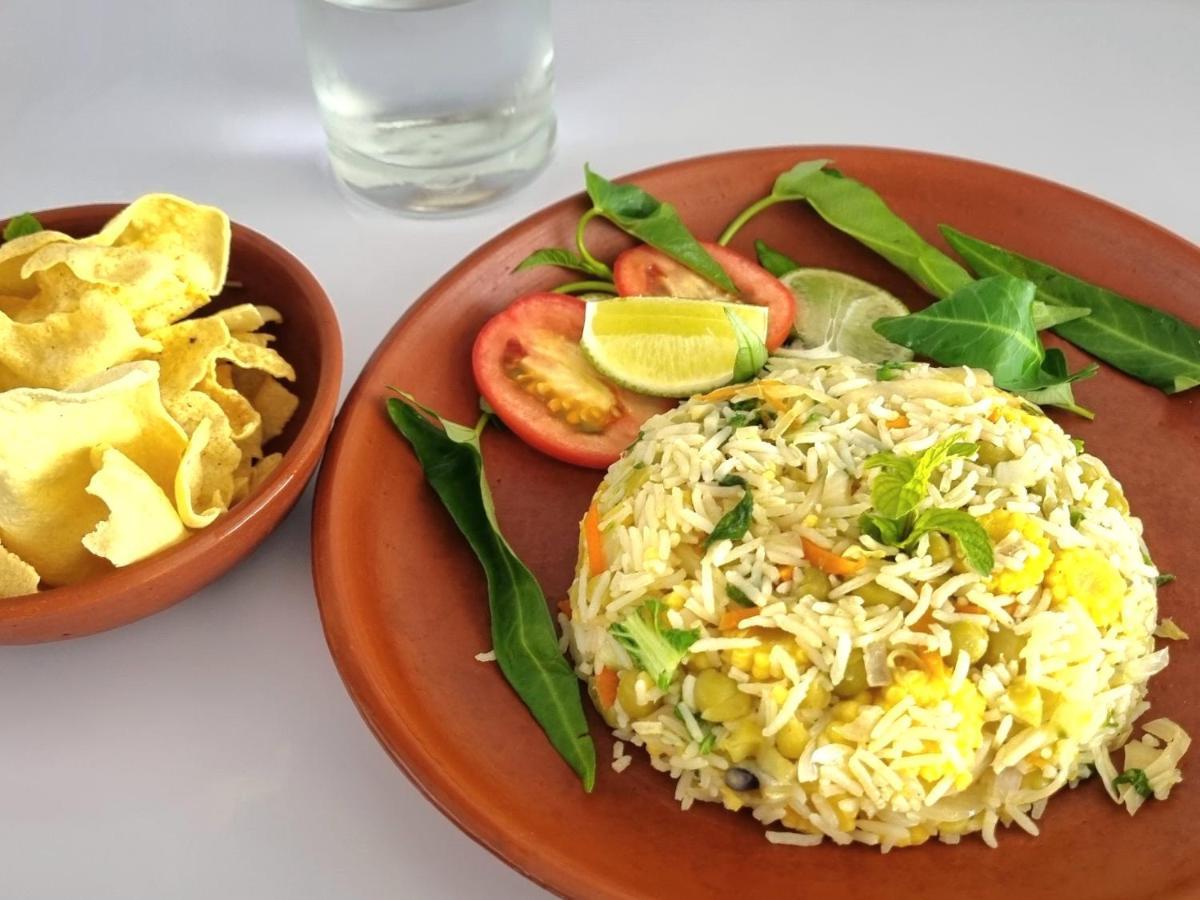 Coral Inn Thulusdhoo Eksteriør bilde