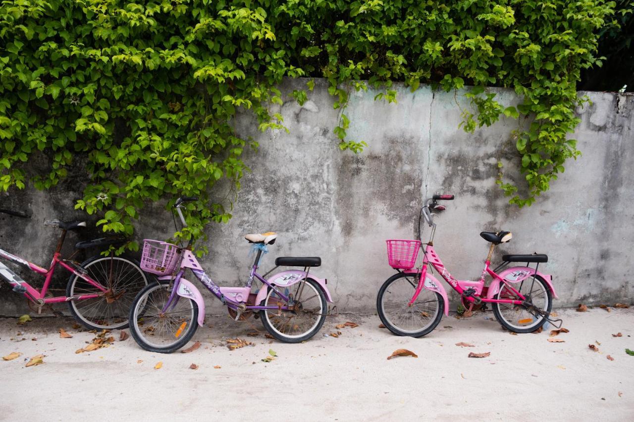 Coral Inn Thulusdhoo Eksteriør bilde