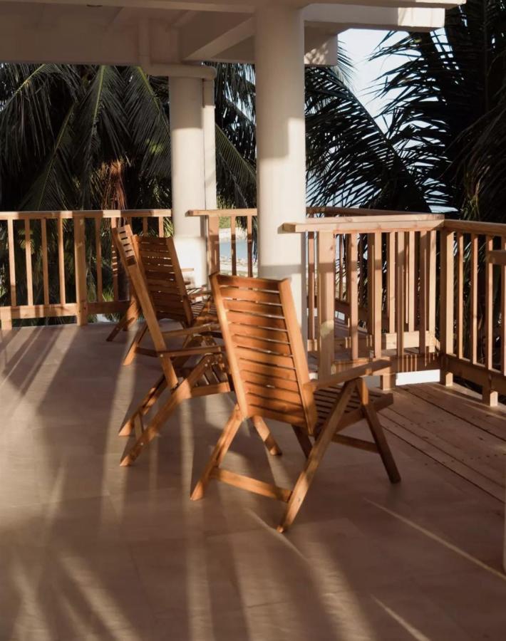 Coral Inn Thulusdhoo Eksteriør bilde